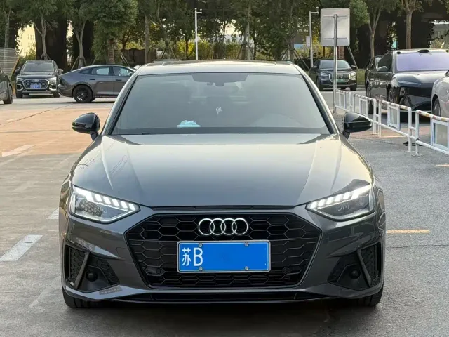 Audi A4L — Фото автомобиля 2