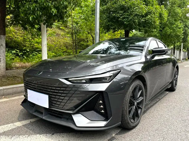 Фотография автомобиля — Changan UNI-V