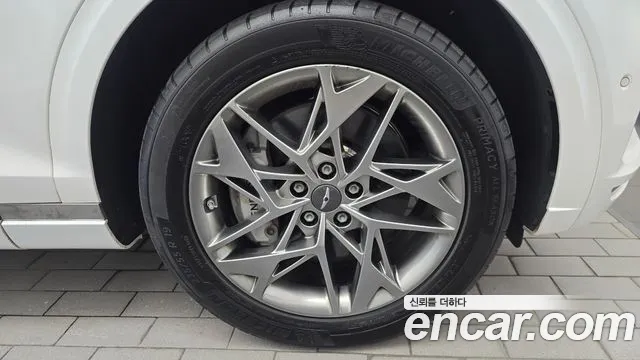 Genesis GV70 — Фото автомобиля 6