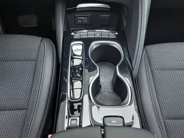 Buick Envision S — Фото автомобиля 13
