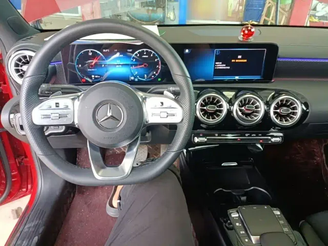 Mercedes-Benz A-Class — Фото автомобиля 9