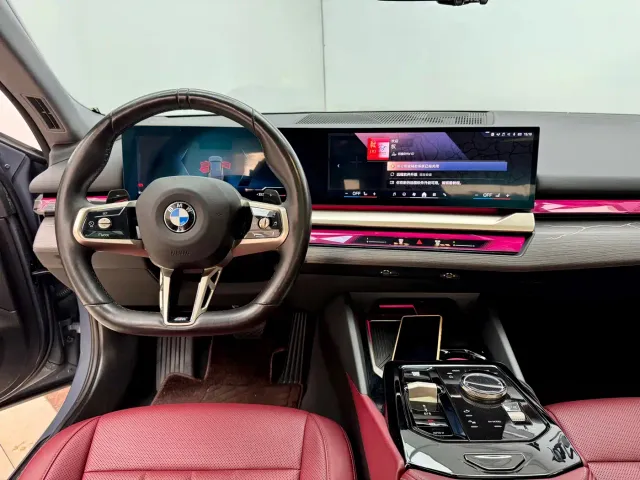 BMW 5 Series — Фото автомобиля 18