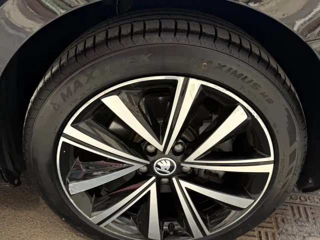 Skoda Superb — Фото автомобиля 21