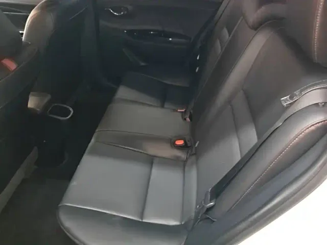 Toyota YARiS L Zhi Xuan — Фото автомобиля 16