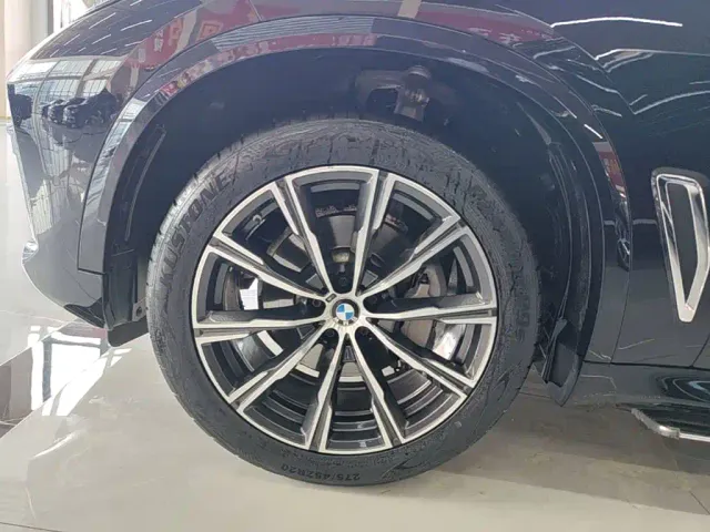 BMW X5 — Фото автомобиля 22