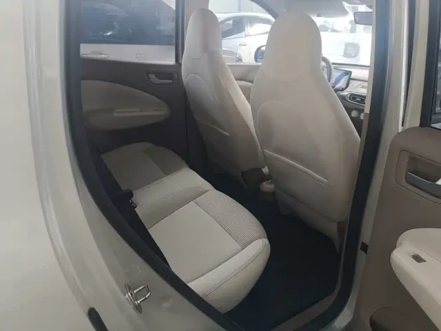 Wuling Hongguang Mini EV — Фото автомобиля 4