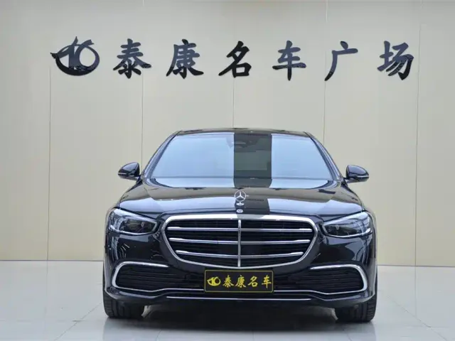 Mercedes-Benz S-Class — Фото автомобиля 2