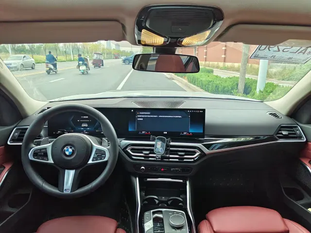 BMW 3 Series — Фото автомобиля 7