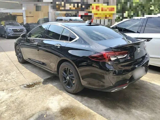 Buick Regal — Фото автомобиля 4