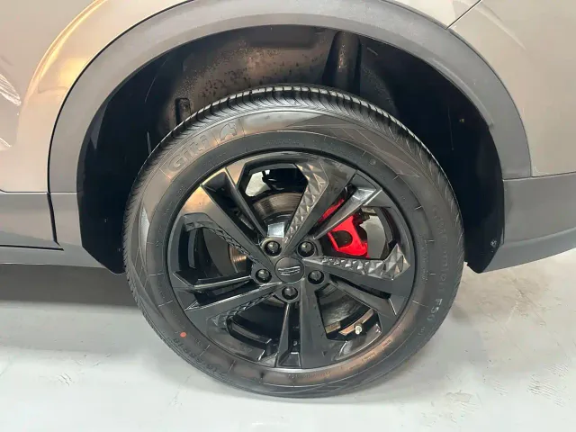 Geely Binyue — Фото автомобиля 18