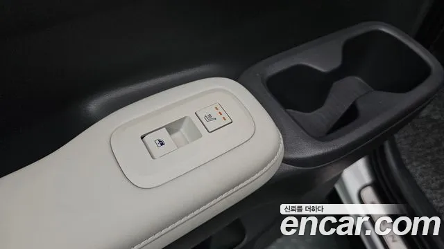 Hyundai Santafe — Фото автомобиля 28