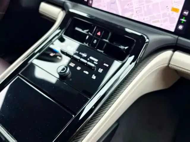 Porsche Panamera — Фото автомобиля 15
