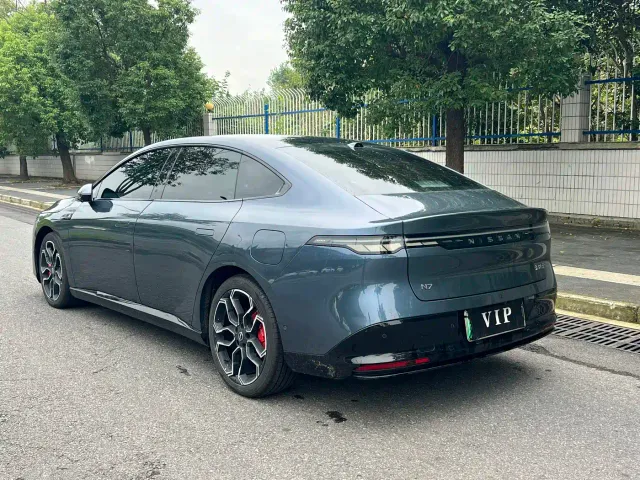 Nissan N7 — Фото автомобиля 7