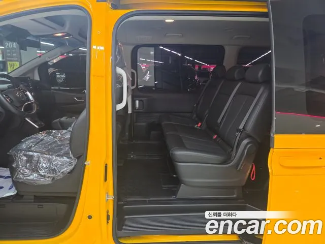 Hyundai Staria Staria Tourer 11 мест — Фото автомобиля 6