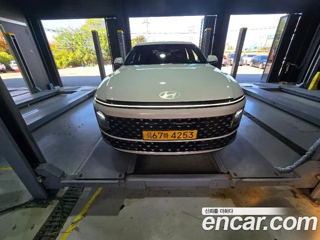 Фотография автомобиля — Hyundai Grandeur GN7