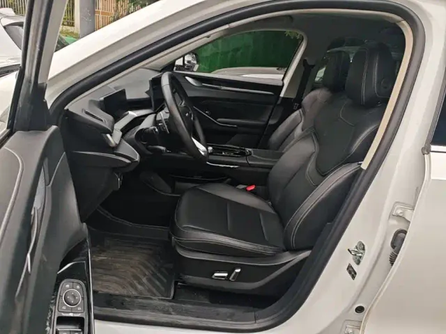 Haval H6 — Фото автомобиля 14