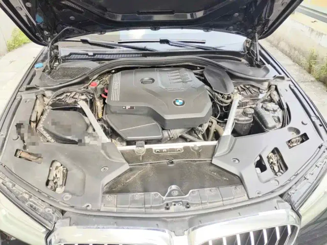 BMW BMW 5 Series 2023 530Li Leading M Sport Package — Фото автомобиля 9