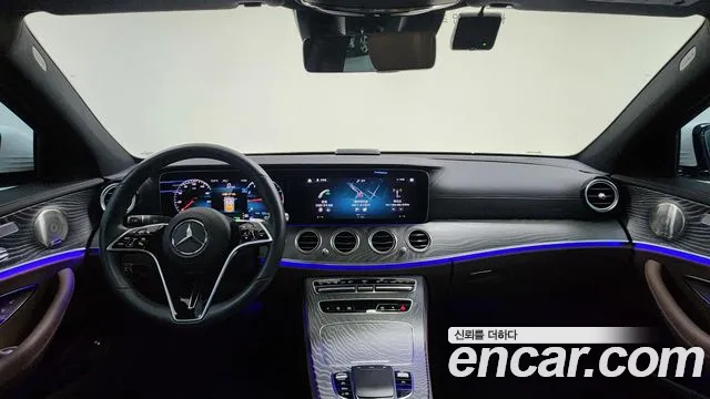 Mercedes-Benz E-Class E-класс W213 E350 4MATIC Exclusive — Фото автомобиля 7
