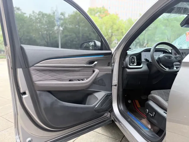 Geely Xingyue L — Фото автомобиля 8