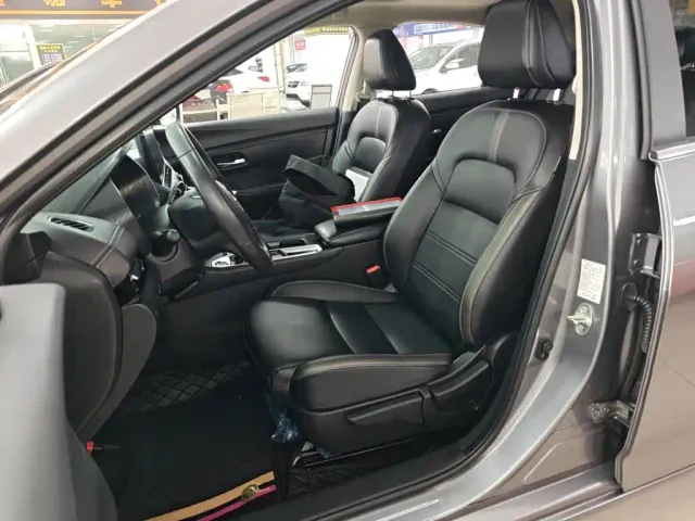 Nissan Sylphy 2023 1.6L CVT Deluxe Edition — Фото автомобиля 10