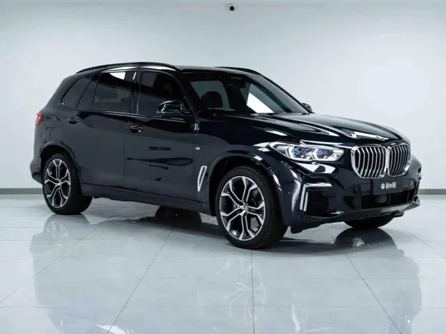 BMW X5 — Фото автомобиля 3