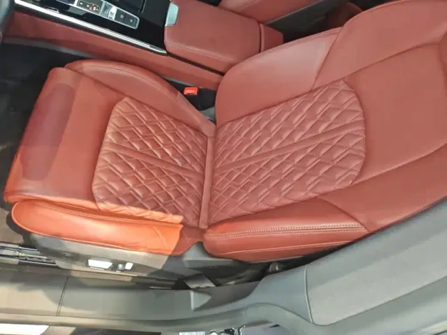 Audi A7L — Фото автомобиля 14