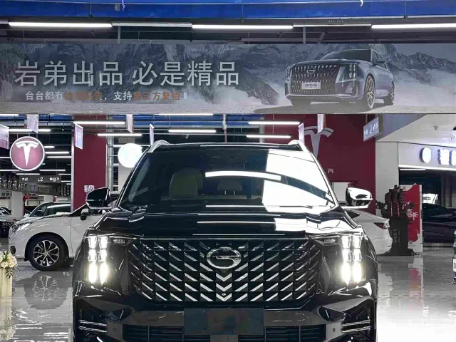 GAC Trumpchi GS8 — Фото автомобиля 3