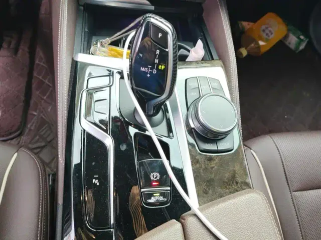 BMW 5 Series — Фото автомобиля 16