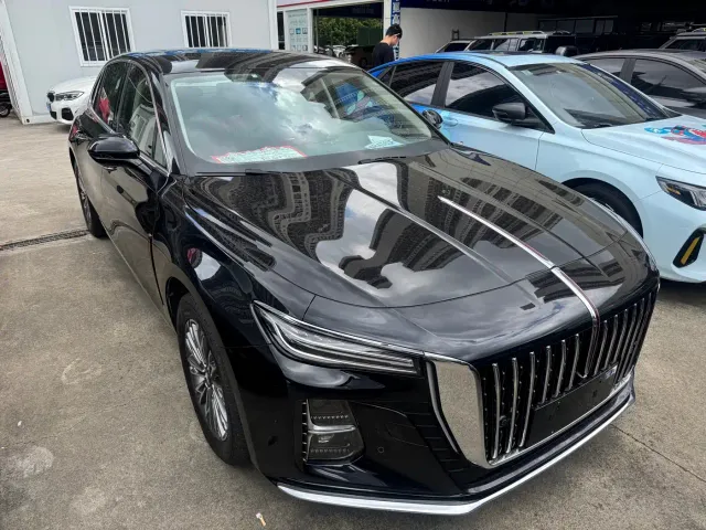 Hongqi H5 — Фото автомобиля 3