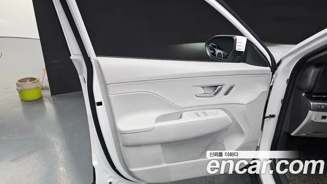 Hyundai Kona SX2 — Фото автомобиля 13