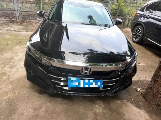 Honda Accord — Фото автомобиля 2