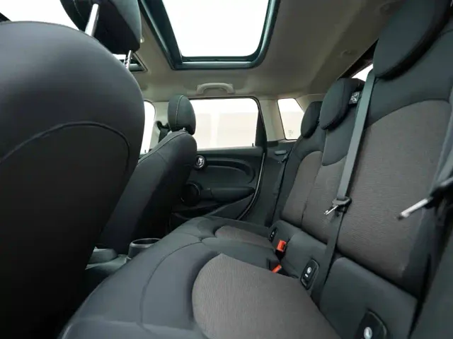 MINI Hatch — Фото автомобиля 19