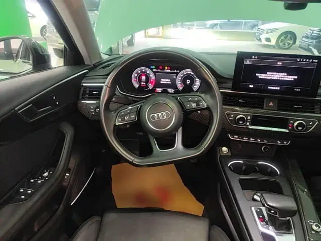 Audi A4 — Фото автомобиля 10