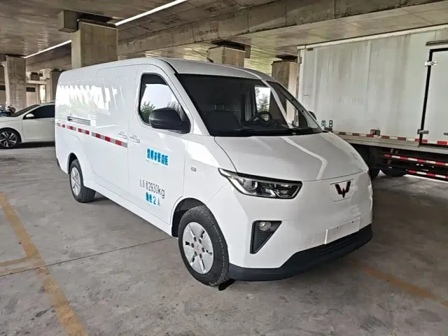 Wuling Yangguang — Фото автомобиля 3