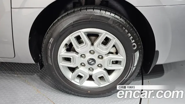 Hyundai Staria — Фото автомобиля 21