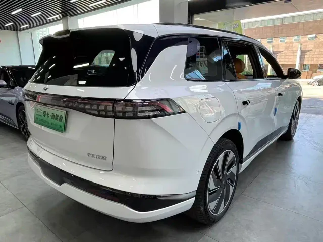 Dongfeng eπ 008 — Фото автомобиля 12