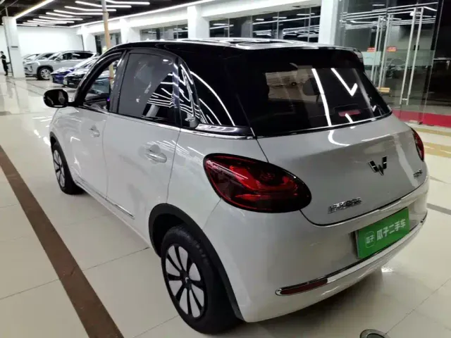 Wuling Bingo — Фото автомобиля 4