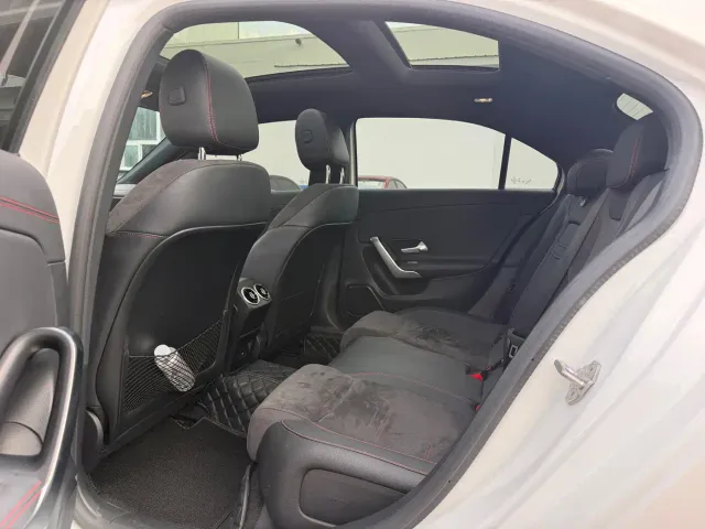 Mercedes-Benz A-Class — Фото автомобиля 11