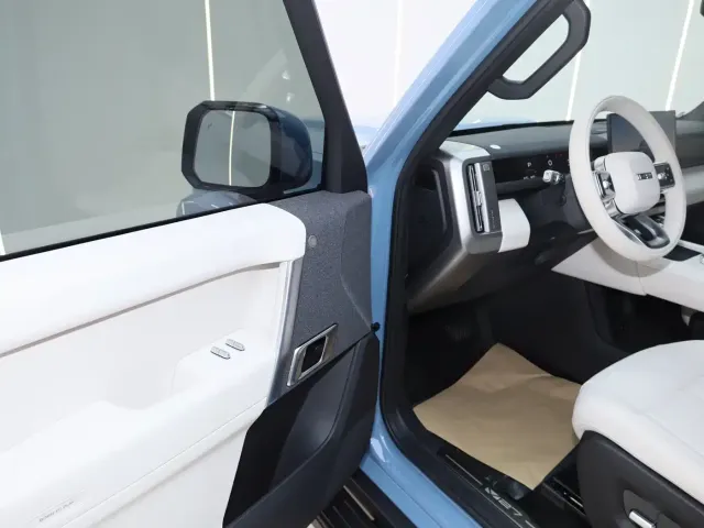 iCAR V27 — Фото автомобиля 10