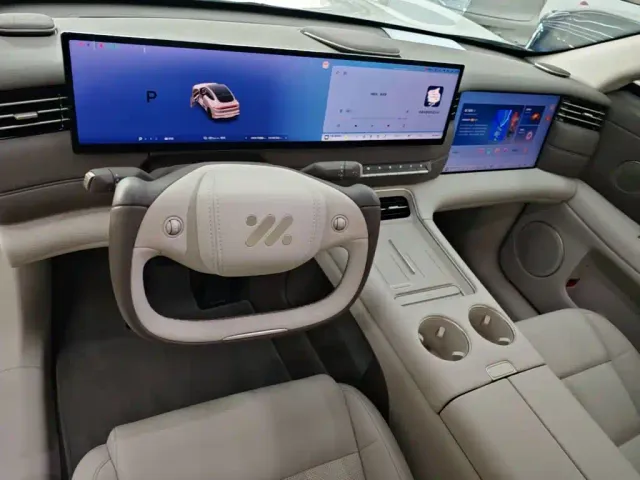 IM Motors LS6 — Фото автомобиля 9