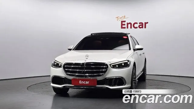 Mercedes-Benz S-Class — Фото автомобиля 3