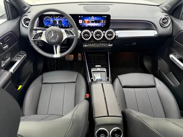 Mercedes-Benz EQB — Фото автомобиля 12