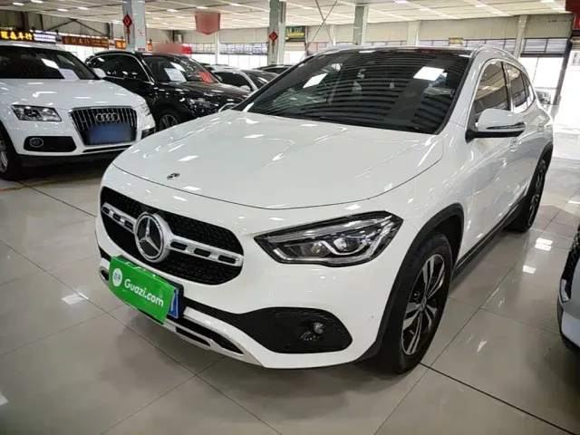 Фотография автомобиля — Mercedes-Benz GLA-Class