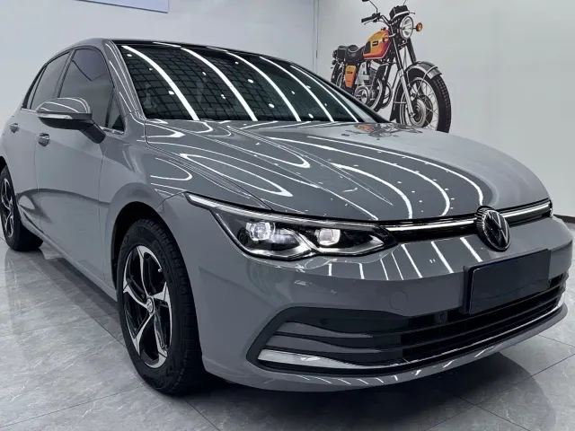 Volkswagen Golf — Фото автомобиля 3