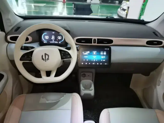 Leapmotor T03 — Фото автомобиля 9