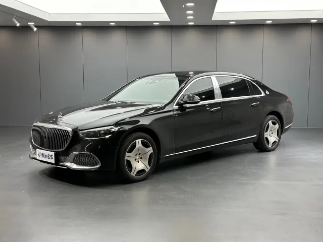 Фотография автомобиля — Mercedes-Benz Maybach S-Class