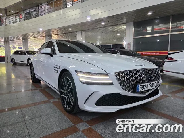 Genesis G80 RG3 — Фото автомобиля 3