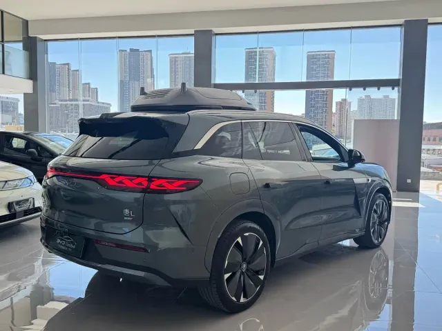 BYD Tang L — Фото автомобиля 7