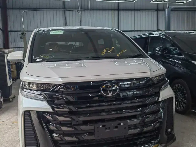 Toyota Vellfire — Фото автомобиля 2