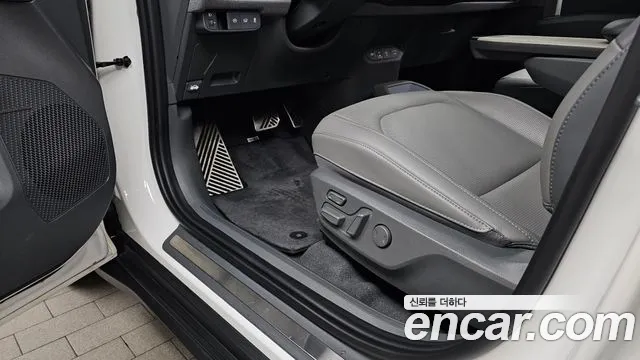 Kia EV3 — Фото автомобиля 29